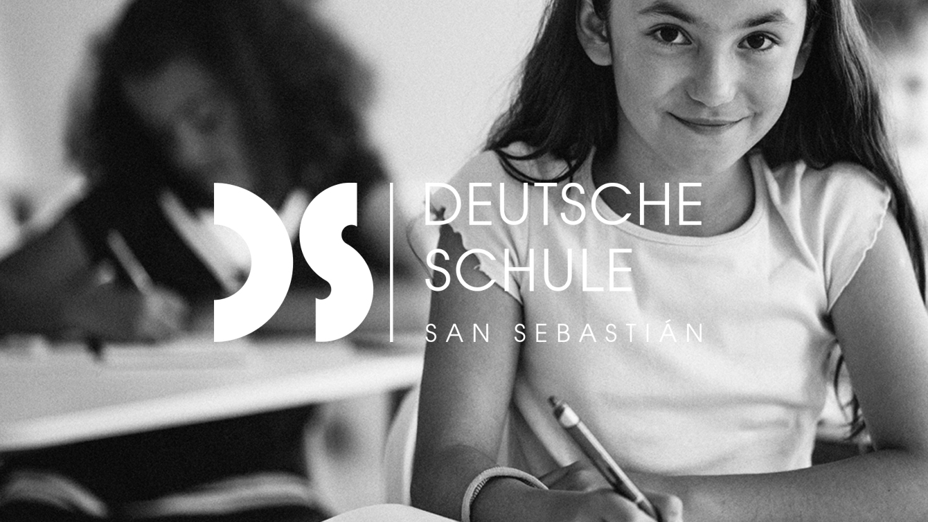 DEUTSCHE SCHULE